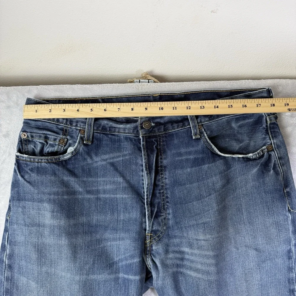2000s Levis‎ 501 Jeans 36 x 34 Medium Wash Denim Button Fly Mexico Paper Tag